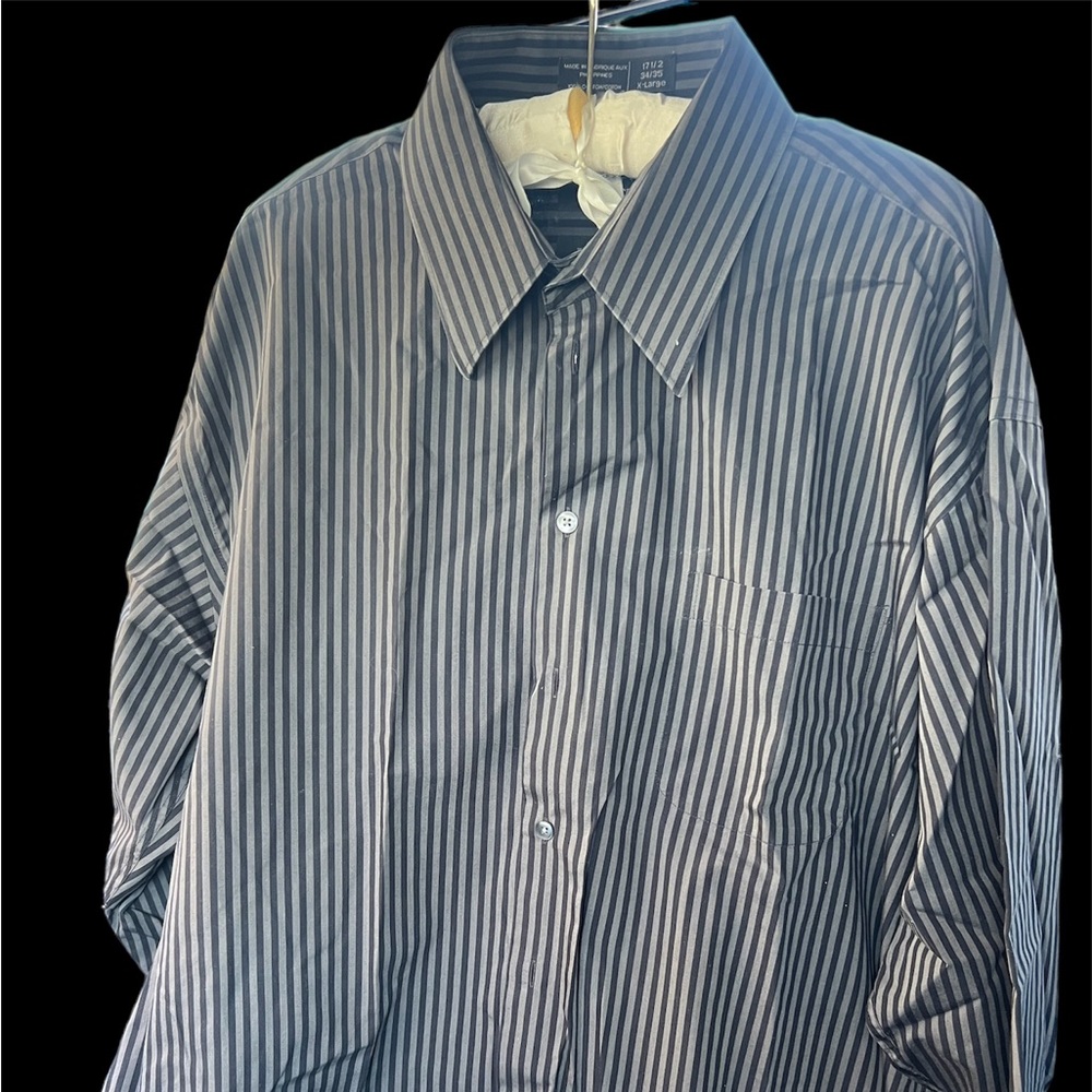 Mens Claiborne button up casual shirt size XL, black/grey striped